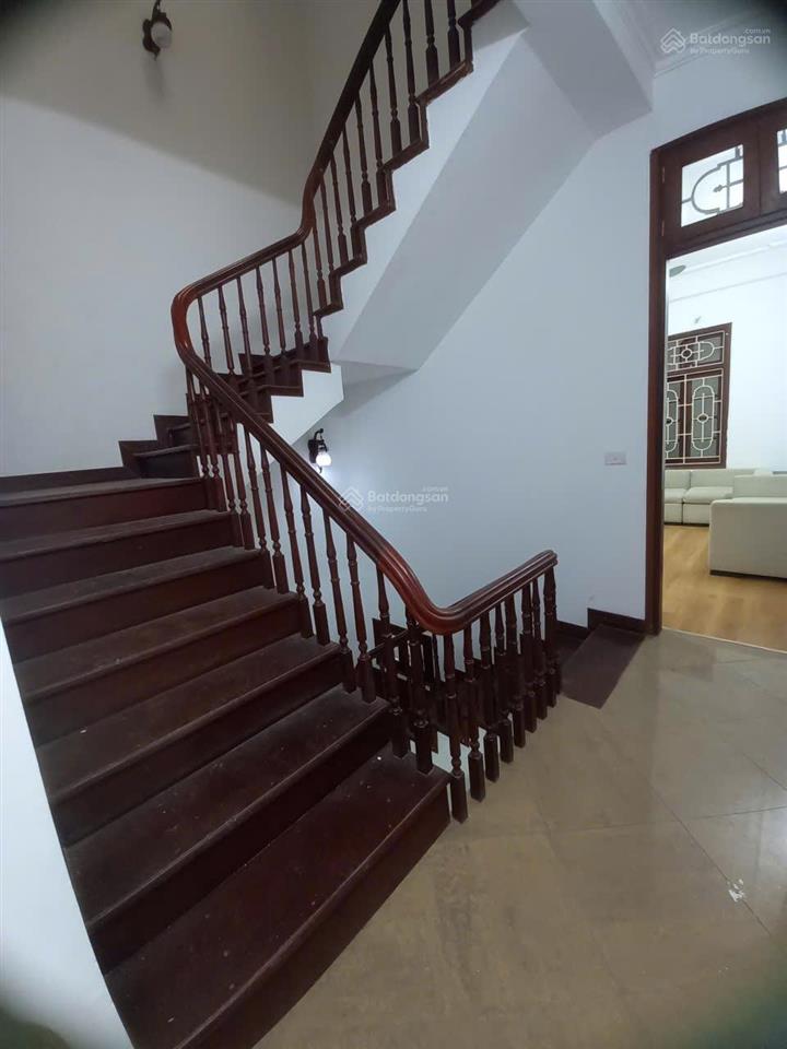 Nhỉnh 20 tỷ. chính chủ bán nhà riêng nguyễn thị định, đỗ quang, cầu giấy. dt 55m2 x 5t