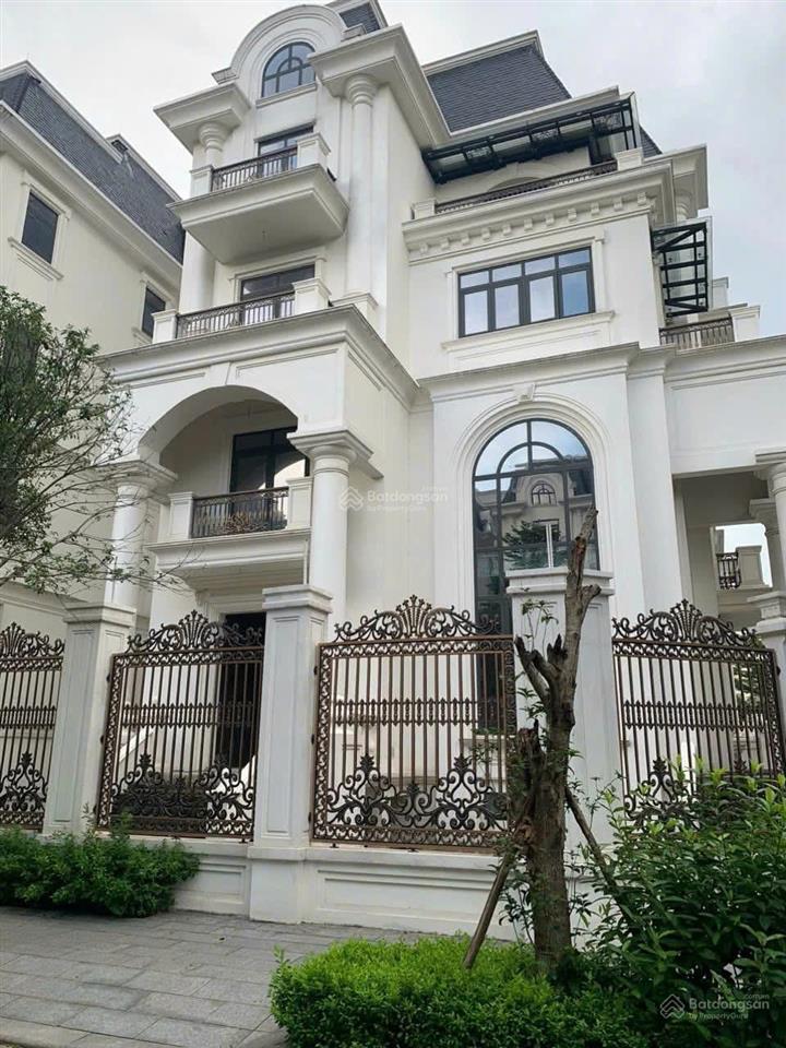 Chính chủ cần bán căn biệt thự lão thành cách mạng, trần kim xuyến, yên hoà, cầu giấy.