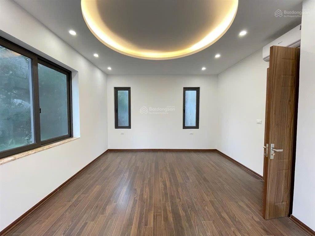 Bán nhà phân lô nguyễn thị định, đỗ quang, trung hoà, cầu giấy, hà nội. thang máy, kinh doanh.