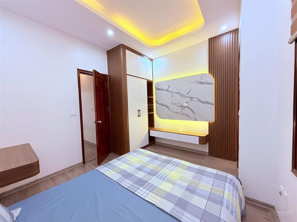 Bán nhà phân lô nguyễn thị định, đỗ quang, trung hoà, cầu giấy, hà nội. thang máy, kinh doanh.