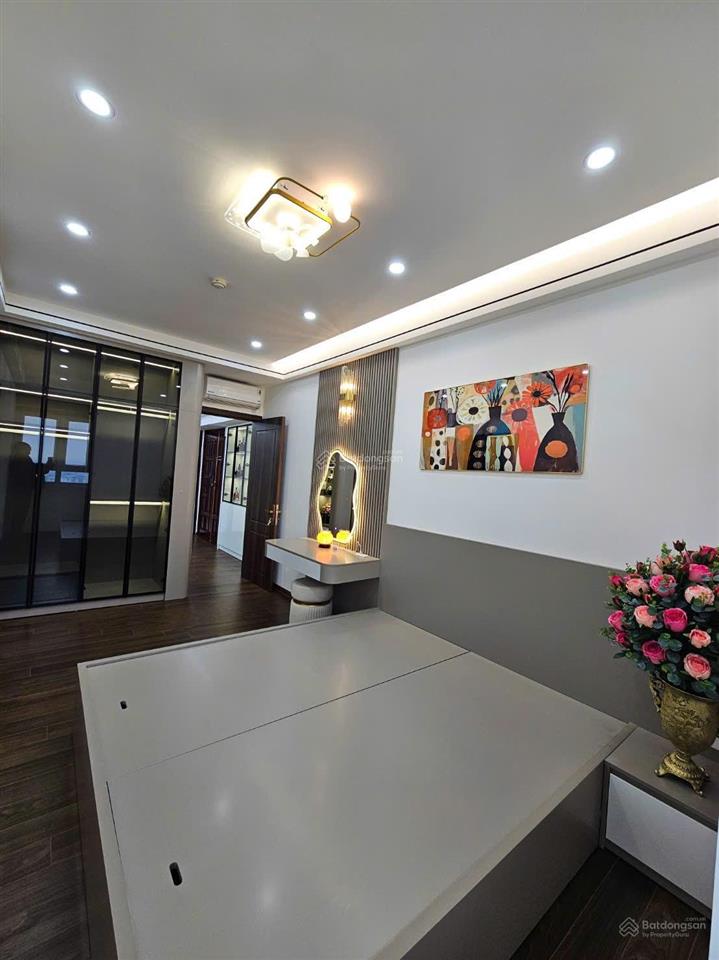 Bán nhà 6 tầng thang máy lô góc khu phân lô mai dịch, cầu giấy, hà nội. nhỉnh 20 tỷ