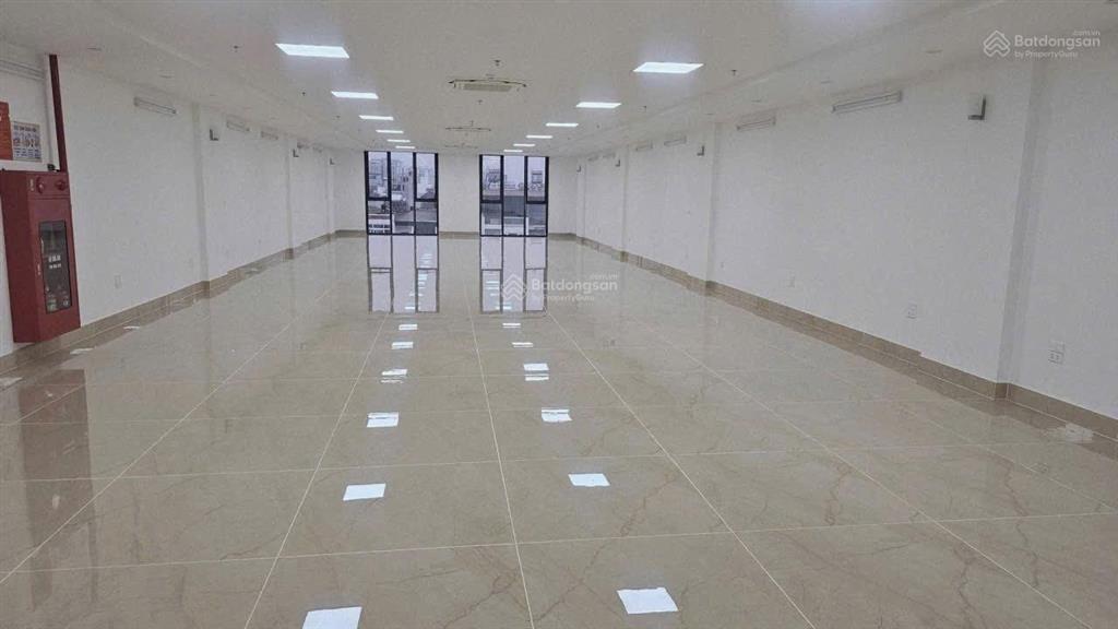 Bán tòa nhà 8 tầng 1 hầm khu đấu giá đức diễn, văn tiến dũng, từ liêm, hà nội.