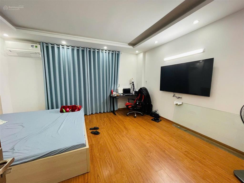 Chính chủ cần bán nhà ngõ 77 nguyễn thị định, đỗ quang, hoàng ngân, yên hòa, full nội thất.