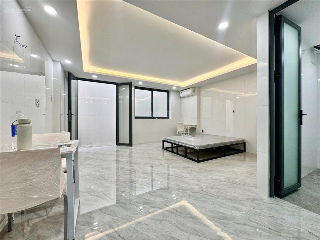 Căn hộ studio rộng 30m2 đầy đủ nội thất ngay aeon mall tân phú  cc celadon tiện đi cộng hoà