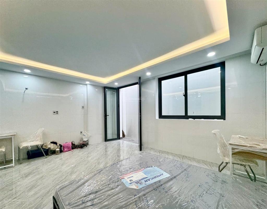 Căn hộ studio rộng 30m2 đầy đủ nội thất ngay aeon mall tân phú  cc celadon tiện đi cộng hoà