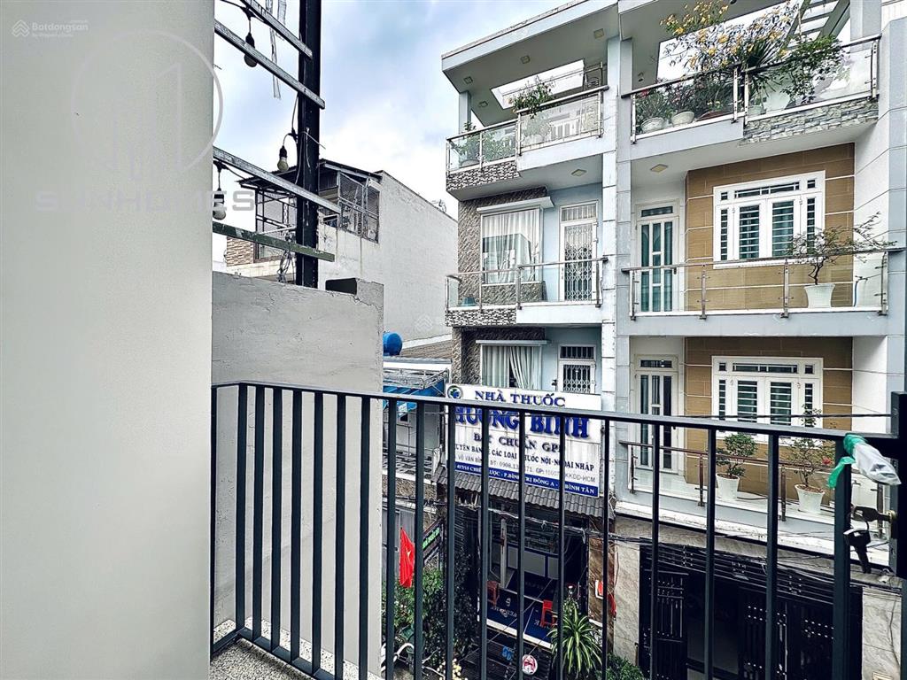 Căn hộ cao cấp full nội thất, máy giặt riêng ngay khu tên lửa  aeon mall bình tân gần bà hom