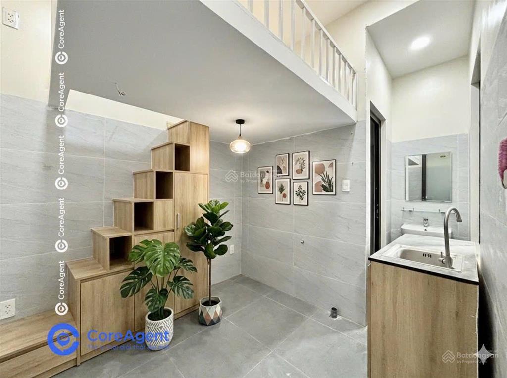 Duplex mới xây cửa sổ trời đi bộ qua đh công thương gần aeon mall tân phú  big c trường chinh