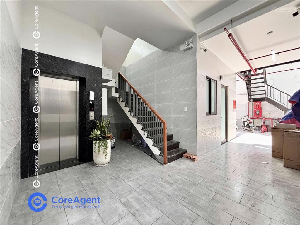 Duplex mới xây cửa sổ trời đi bộ qua đh công thương gần aeon mall tân phú  big c trường chinh