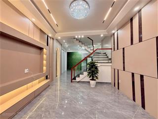 Chính chủ bán nhà 4 tầng xây mới  khu hồ sen, ngay khách sạn công đoàn