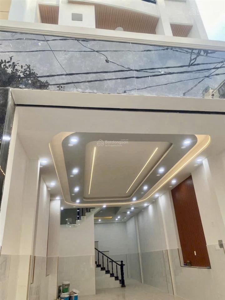 Mặt tiền cầu xéo ngay gò dầu  nhà mới đẹp  3 tầng đúc  ngang 5 x dài 17.4  cho thuê 35tr/th