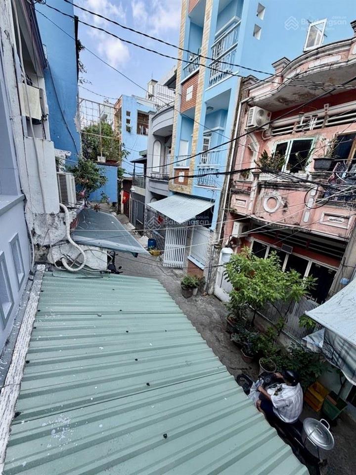 Ô tô đỗ cổng  đỗ công tường  aeon mall  tân quý 1 trệt 1 lầu  dt 4 x 12  chỉ 5.799t