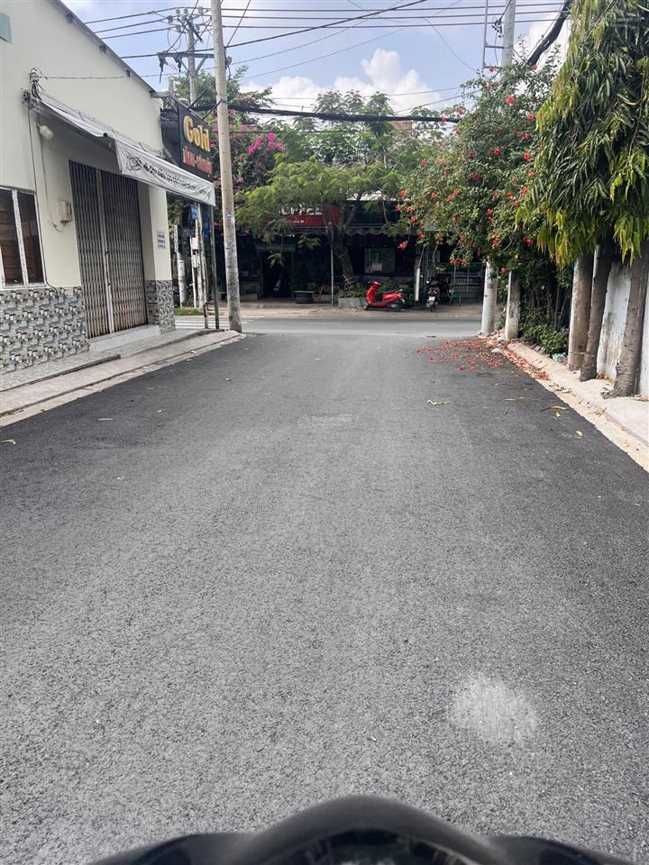 Bán nhà đất góc 2 mặt tiền đường lê văn lương phước kiển. giá 28tỷ.  0987 261 *** mr xuất