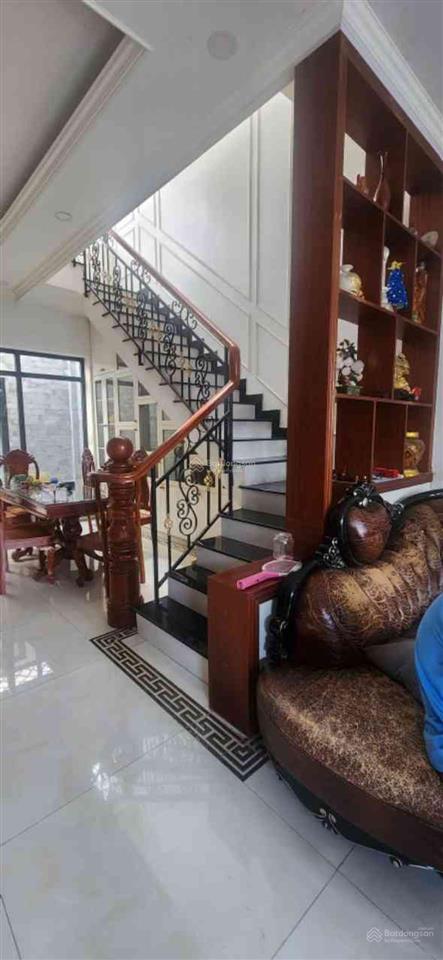 Bán nhà chính chủ kdc đào sư tích phước kiển nhà bè.dt 108m2. giá11ty5. 0987 261 *** xuất