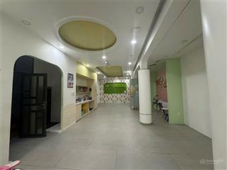 Cho thuê nhà đồng đen 175.5m² 3 tầng  79 triệu/tháng