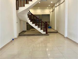 Khu bệnh viện gia định  gần 40m2  5tầng đúc  hẻm 4m  6phòng  nhĩnh 4đồng