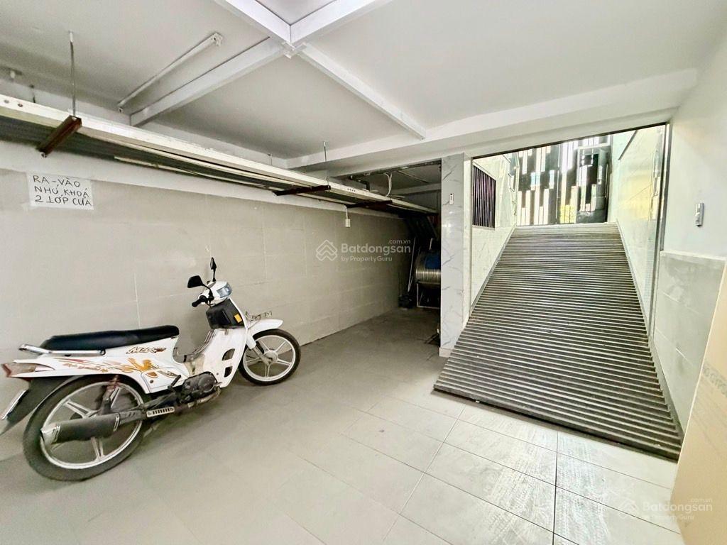 Mặt tiền kinh doanh nguyễn xí  55m2  4x14m  7tầng  có thang máy  đang cho thuê khoán 40tr/1th