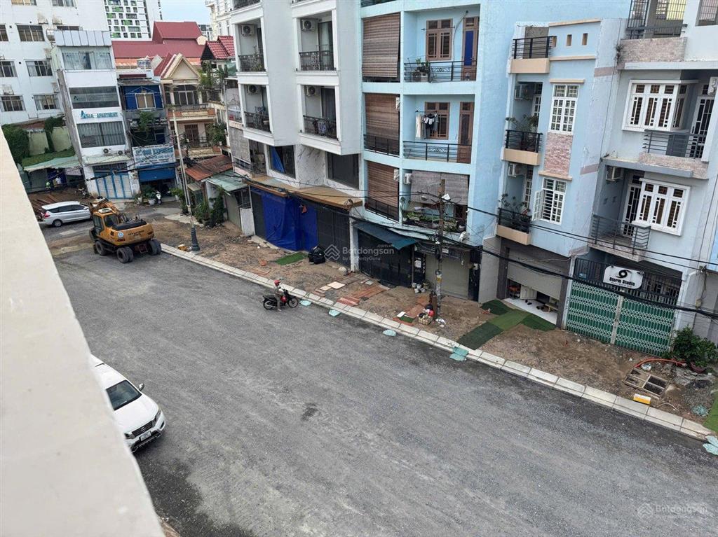 Cho thuê nhà cộng hoà 100m² 4 tầng  35 triệu/tháng
