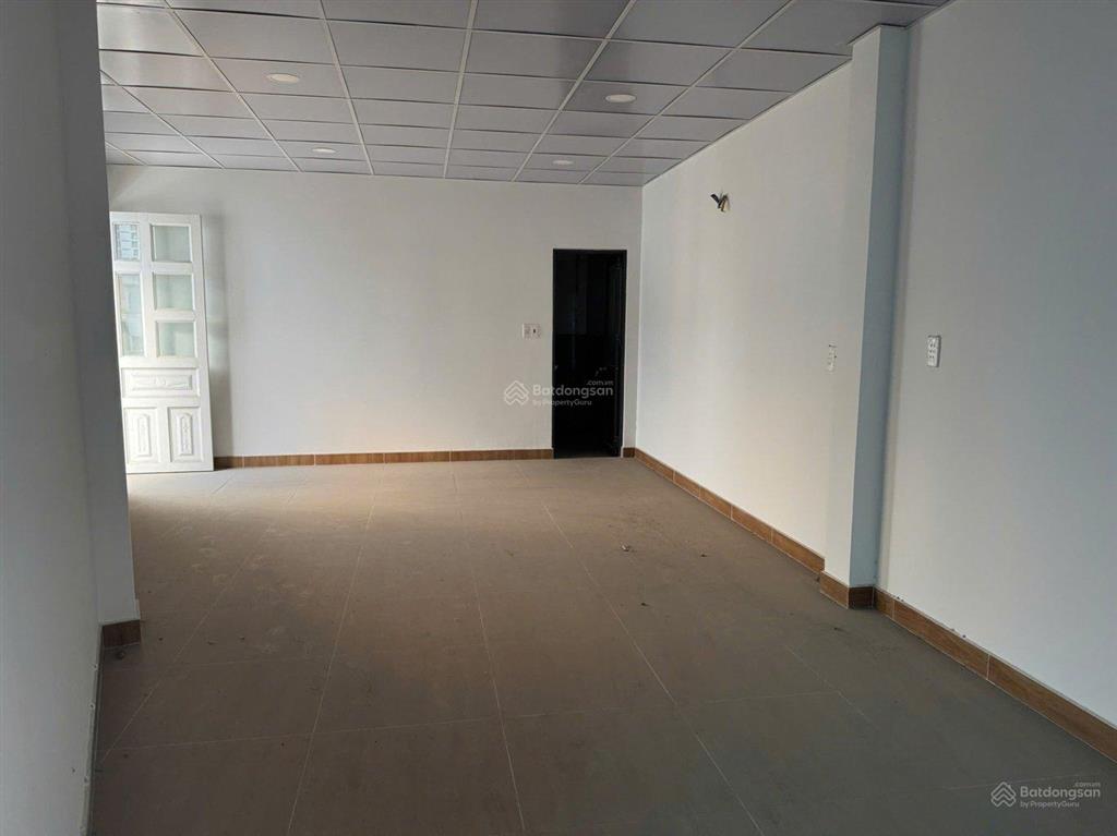 Cho thuê nhà cộng hoà 100m² 4 tầng  35 triệu/tháng