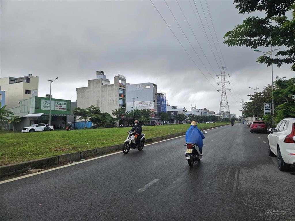 Bán cặp đường đường 29 tháng 3  gần nguyễn phước lan  hòa xuân