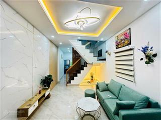 Nguyễn trọng tuyển p1,tân bình, 3 lầu, giá 4,78 ty