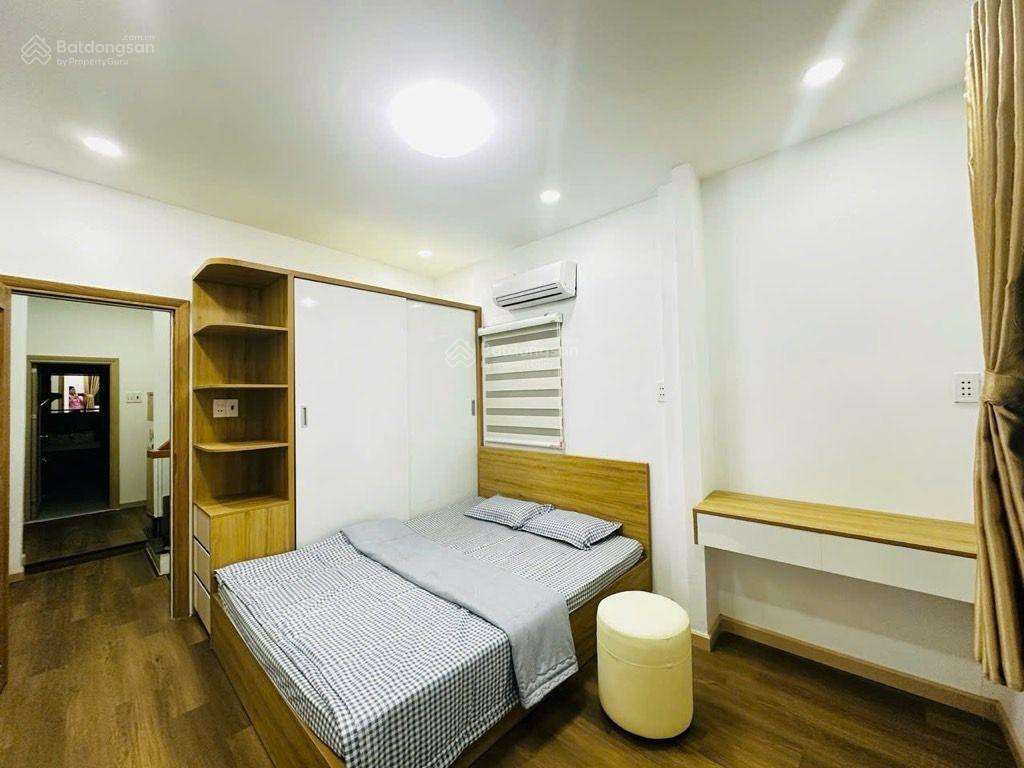 Nguyễn trọng tuyển p1,tân bình, 3 lầu, giá 4,78 ty