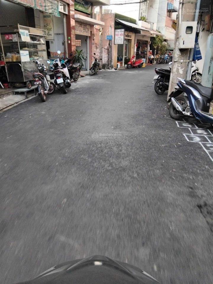 Nguyễn trọng tuyển p1,tân bình, 3 lầu, giá 4,78 ty