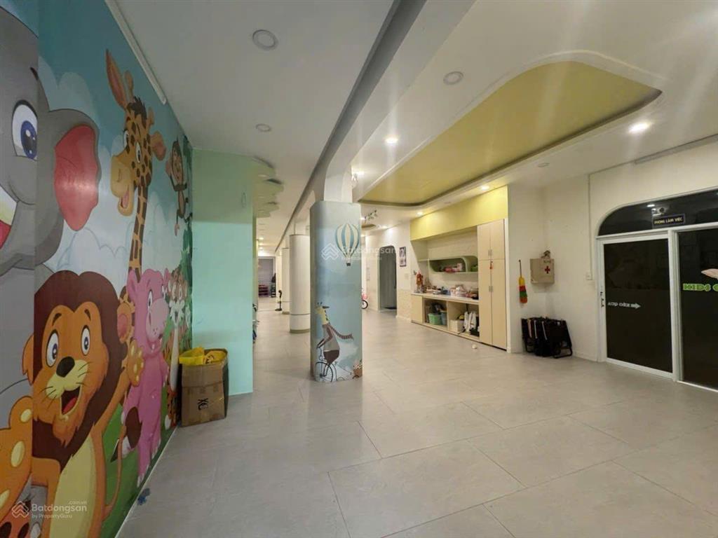 Cho thuê nhà đồng đen 175.5m² 3 tầng  79 triệu/tháng