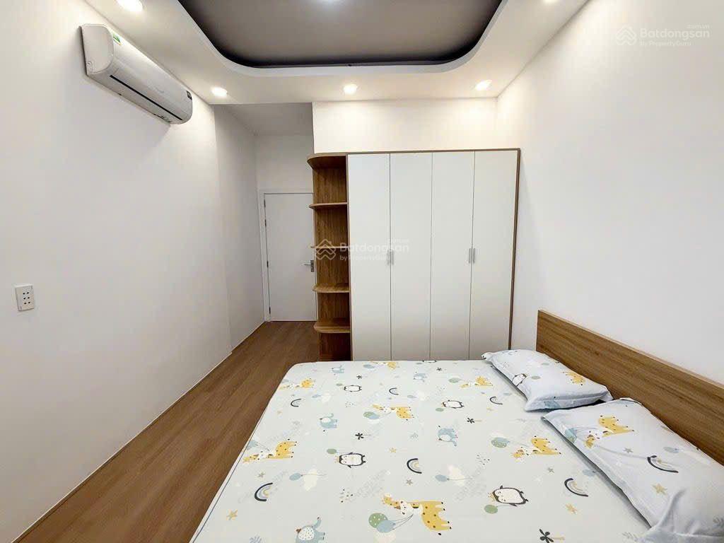 Bán căn hộ 2pn có sổ hồng đầy đủ nội thất chung cư cao ốc b ngô gia tự phường 2 quận 10