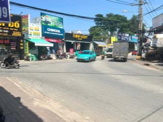 Bán nhà mặt tiền đình phong phú diện tích 156m2.