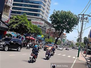 Bán nhà cách mạng tháng tám, quận 3, sổ hồng riêng cn 22m2, 2 tầng btct, sát mt, chỉ 2.8tỷ tl