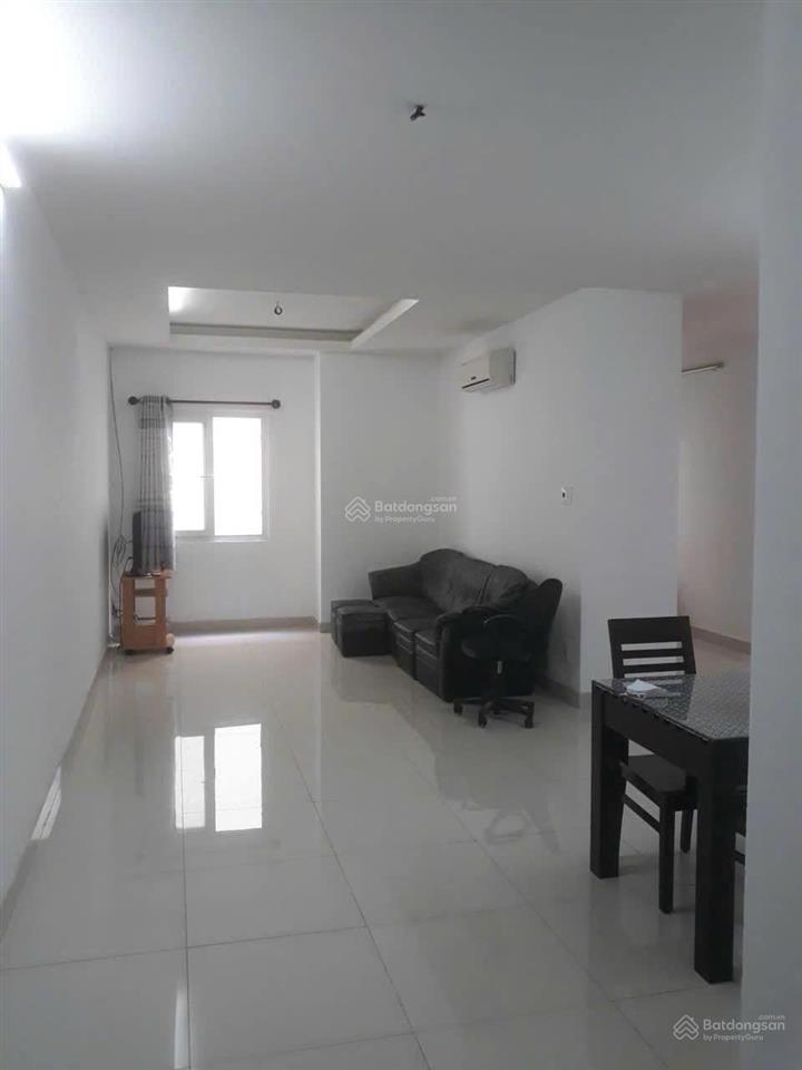 Giá 10tr, căn hộ 3p ngủ, c/c ruby, p15, tân bình