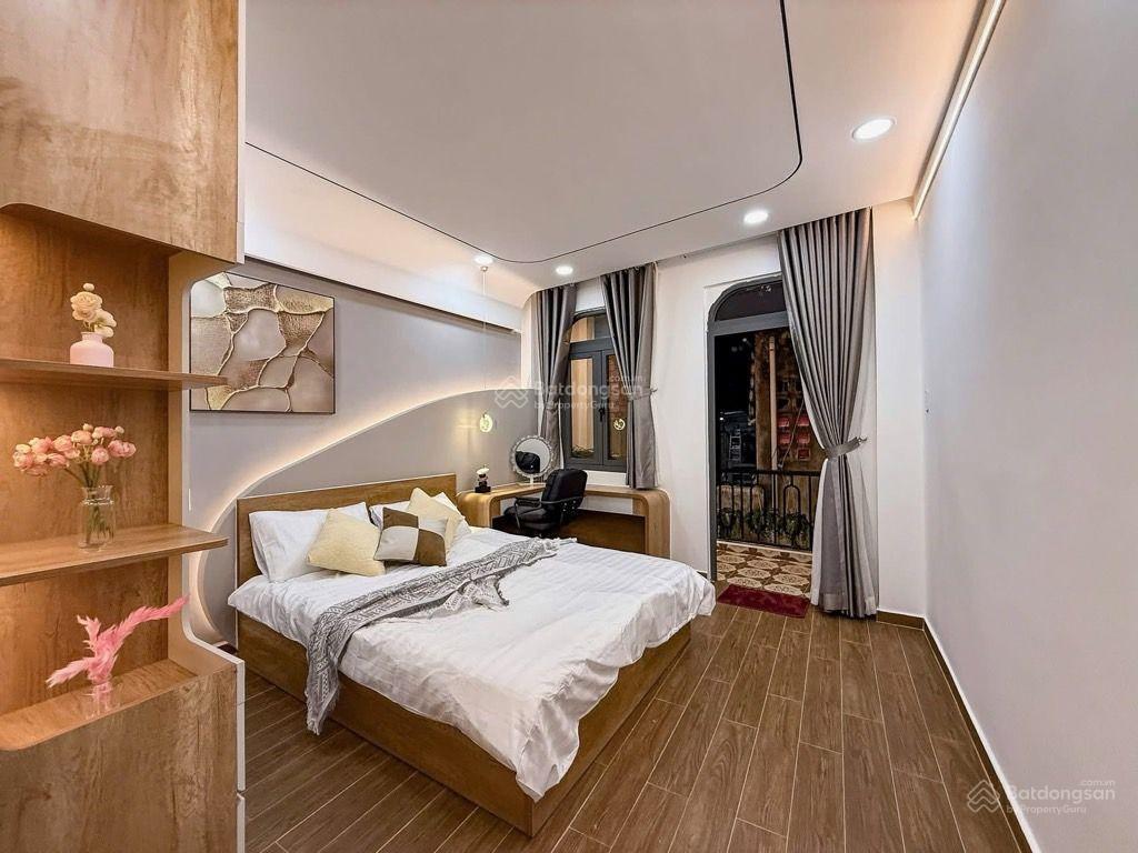 Hot 3 bước sang q1 nhà đẹp full nội thất 60m2, 2t, hiếm nhà bán