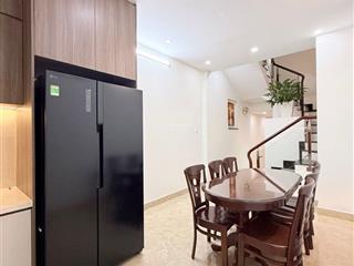 Nhà đẹp vừa ở vừa cho thuê sát vách q142m24t sân thượng 5 ngủ 2 mặt hẻm chỉ 6,3 tỉ còn bớt