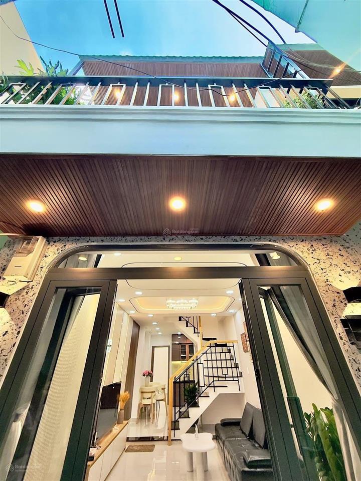 Hiếm nhà đẹp bán ngay đường hoa đào hẻm nhựa sạch thông dt 40m2 có 2t3 ngủ full nội thất 6,35 tỉtl