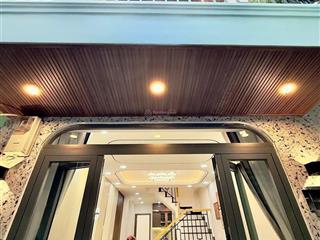 Hiếm nhà đẹp bán ngay đường hoa đào hẻm nhựa sạch thông dt 40m2 có 2t3 ngủ full nội thất 6,35 tỉtl