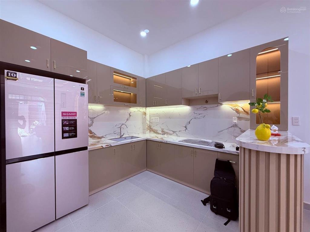 Villa ngay nơ trang long 64m² 3t sân thượng trước sau đầy đủ nội thất 7,05 tỉ tl quá ngon