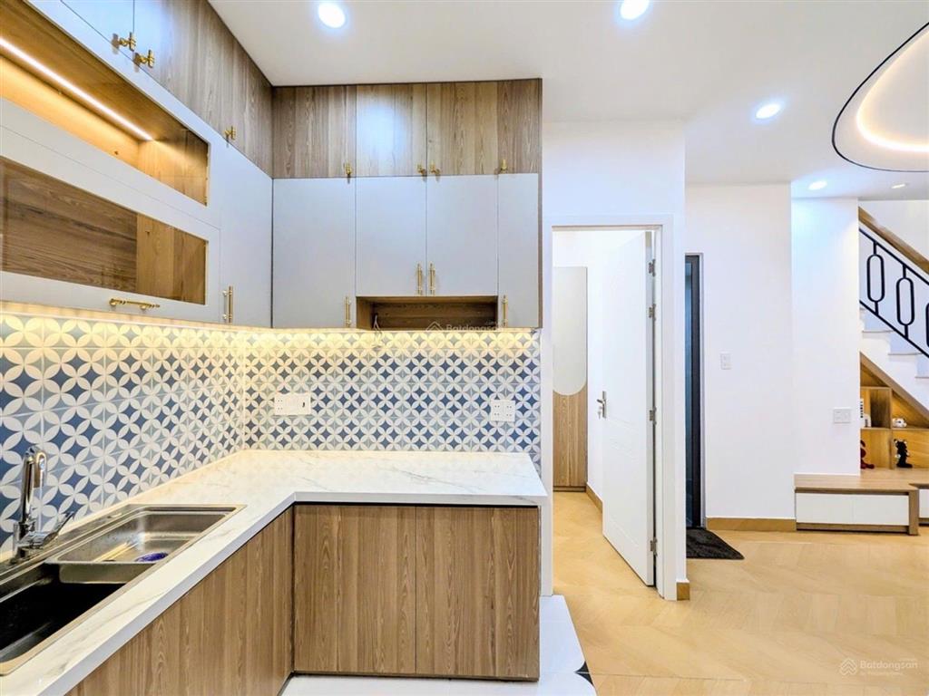 Quá ngon sát hxh nguyễn văn đậu 45m2 ngang lớn 5,2m, 3 ngủ, 3wc, full nội thất, 2 mặt thoáng 5.95tỷ