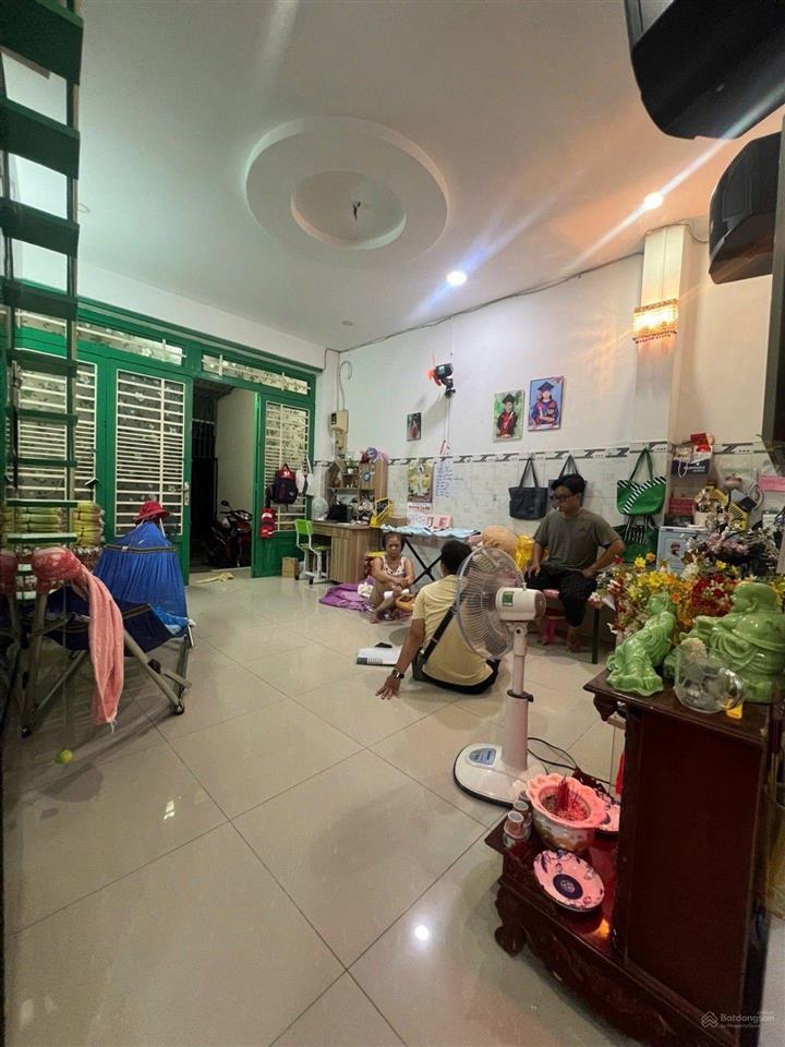 Ngay chân cầu thủ thiêm, chính chủ 20 năm, ngộp bank gấp bán nhà 2 tầng 50m² đất chỉ 6 tỉ tl