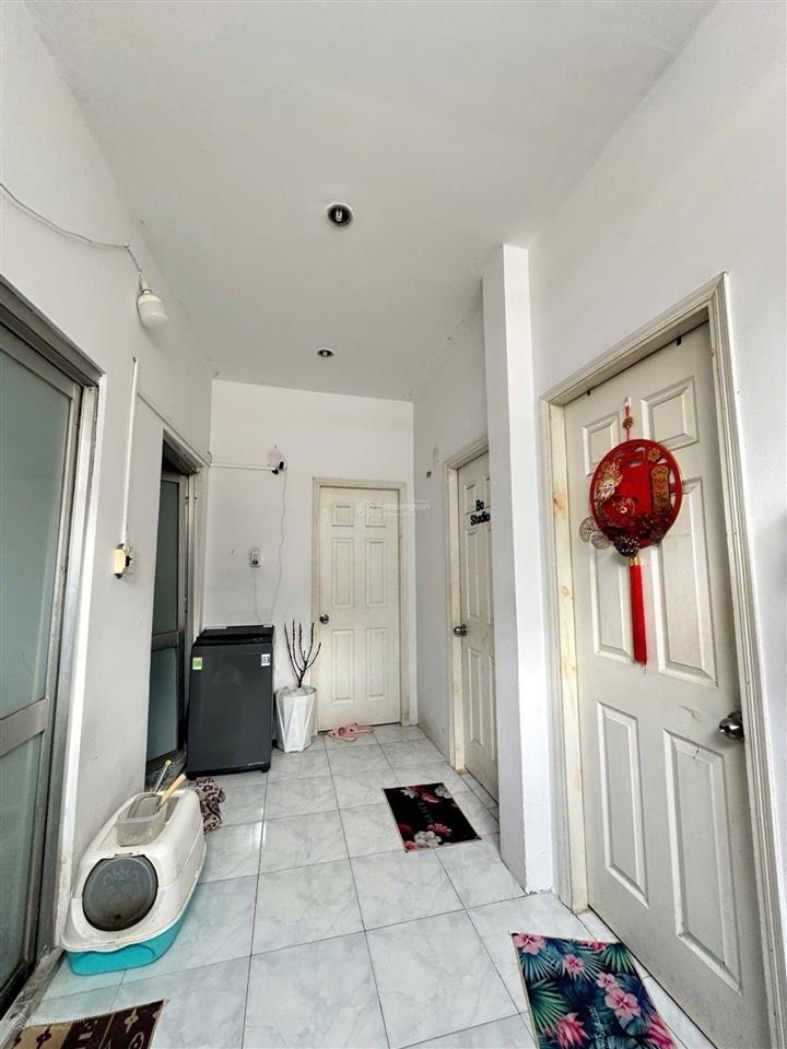 Ngay bệnh viện an sinh khu thời trang lê văn sỹ cc bán nhà cũ 60m22t6,8 tỉ tl đang cho thuê