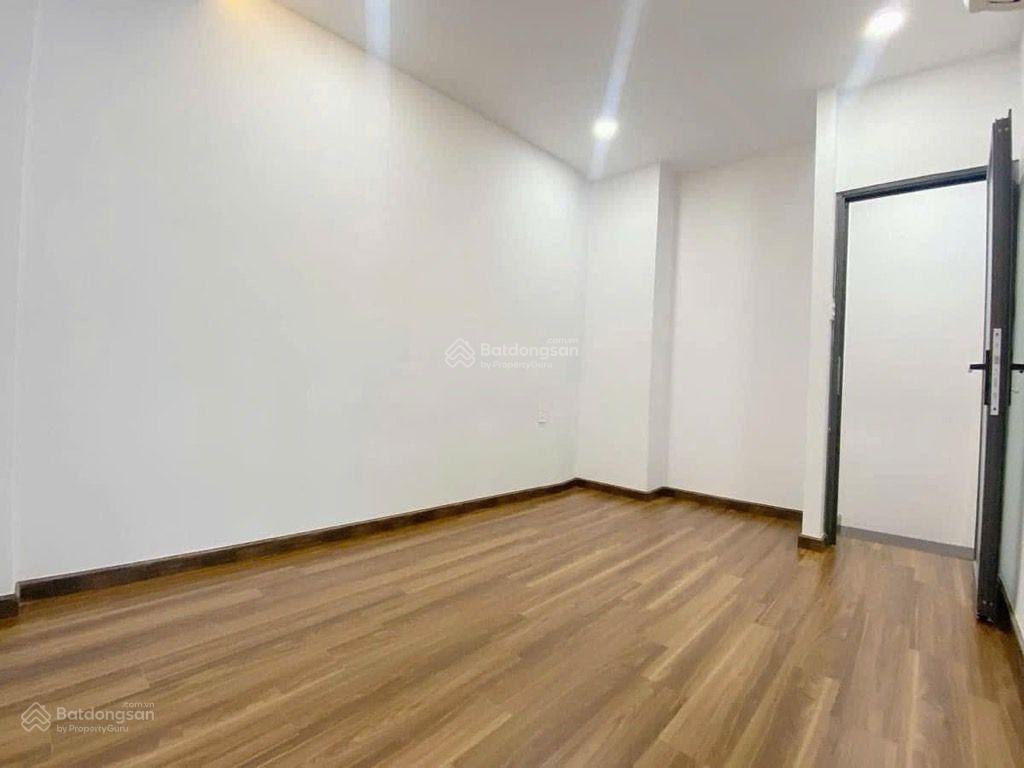 Sát phú nhuận sổ hồng đủ công năng  2 tầng  hẻm sạch sẽ yên tĩnh tặng nội thất  2.15 tỷ