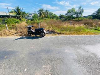 5x47 có thổ. đường nhựa. gần cổng kcn. 650tr còn tl