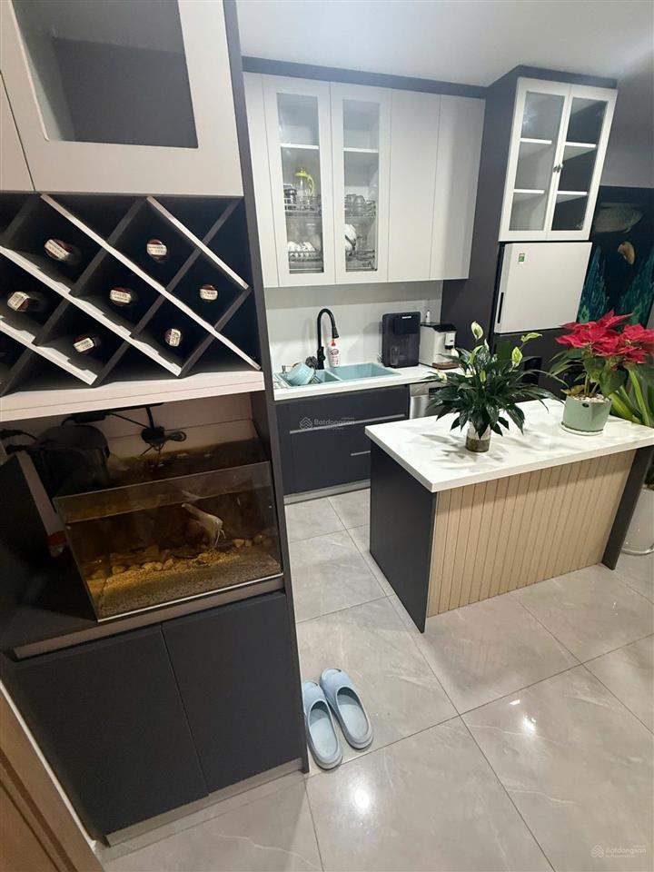 Bán căn chung cư legacy thuận giao