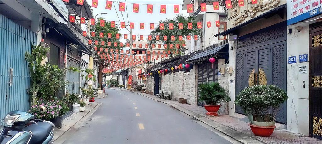 Bán nhà mặt tiền 84m2  4 tầng  6pn  đường tth9  p.tân thới hiệp  quận 12