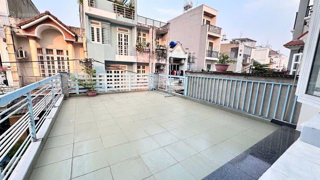 Bán nhà 103m2  3 tầng  đường tân chánh hiệp 17  p.trung mỹ tây