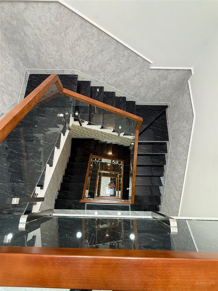 Siêu phẩm nhà phố 5 tầng trần thị năm, quận 12 ô tô đỗ trong nhà chỉ 8.1 tỷ