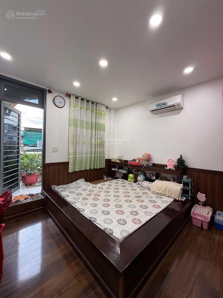 Nhà mặt tiền hẻm  xe tải tránh 5 tầng mới đẹp giá chỉ 8 tỷ tl đường trường chinh, p. đht