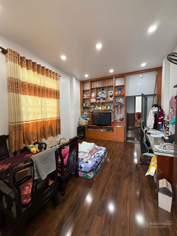 Nhà mặt tiền hẻm  xe tải tránh 5 tầng mới đẹp giá chỉ 8 tỷ tl đường trường chinh, p. đht