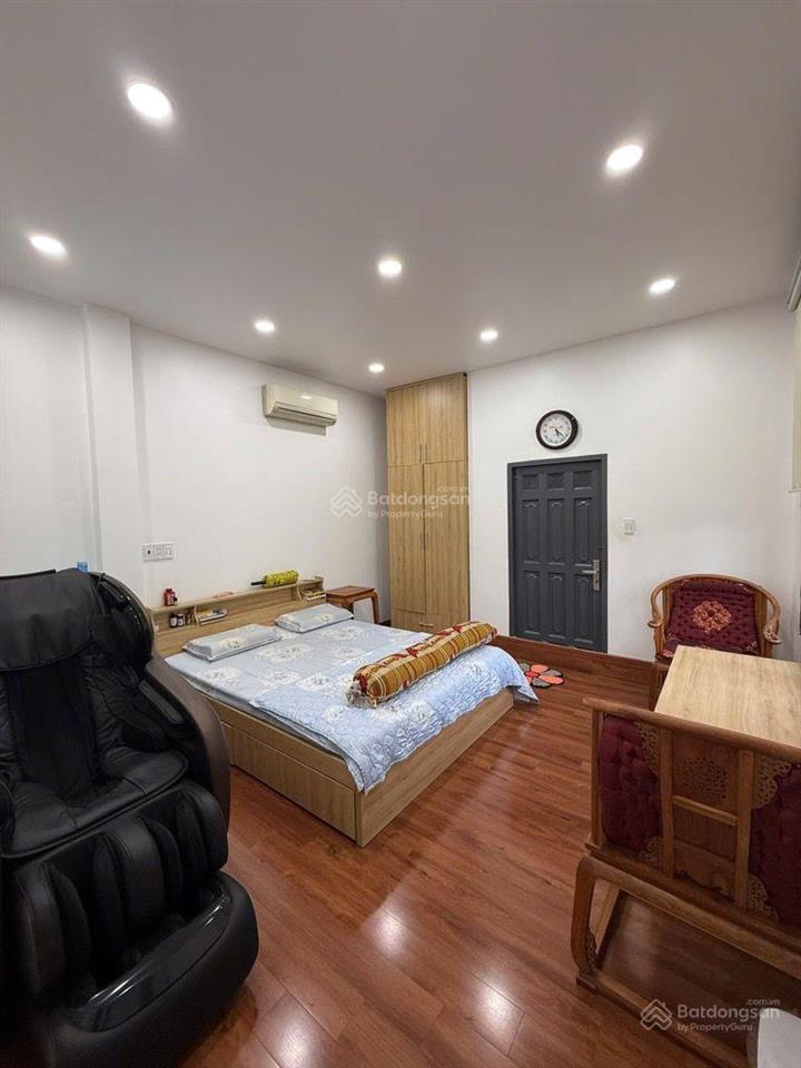 Nhà mặt tiền hẻm  xe tải tránh 5 tầng mới đẹp giá chỉ 8 tỷ tl đường trường chinh, p. đht