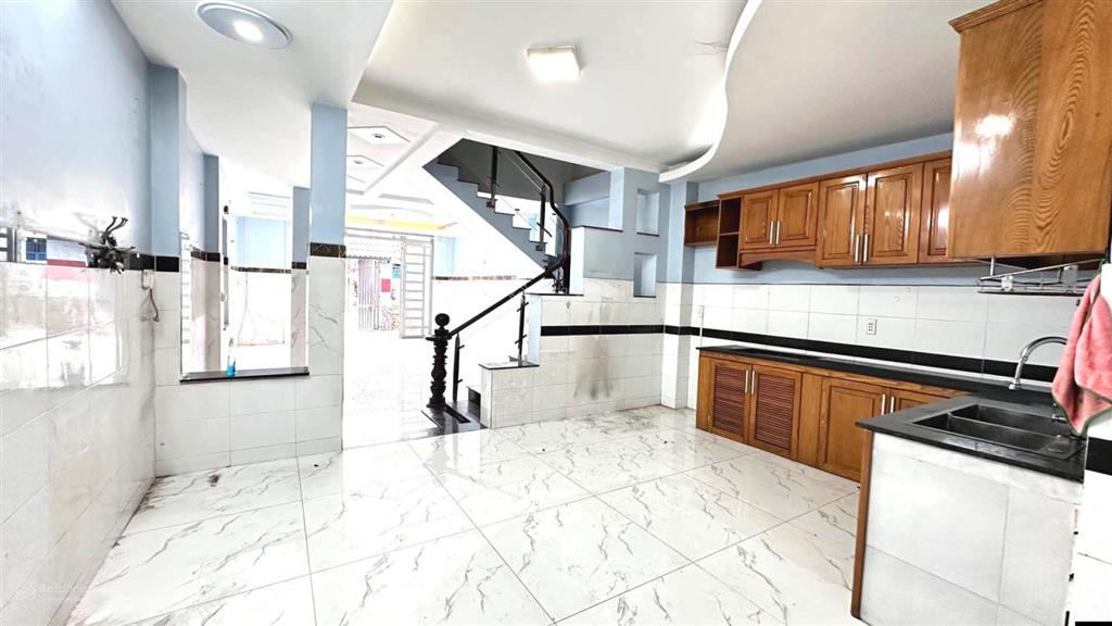 Bán nhà mặt tiền tân thới hiệp 15  q12  vị trí kinh doanh đẹp 90m2, chỉ 7,5 tỷ
