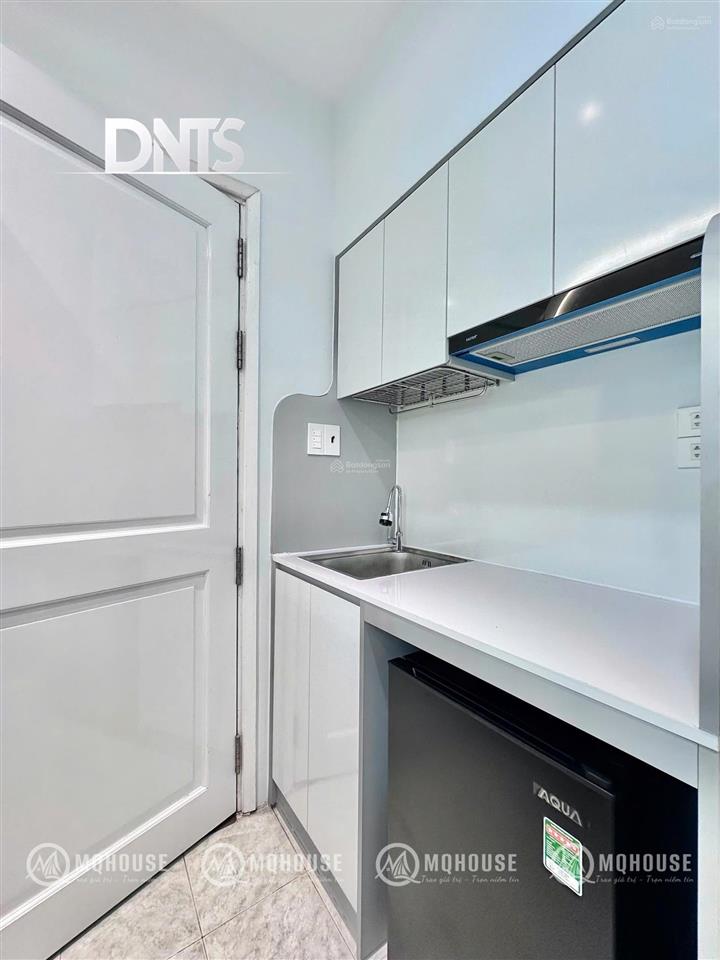 Cho thuê phòng mới gần chợ tân địnhcv lê văn támtrường đh kinh tế isb q1